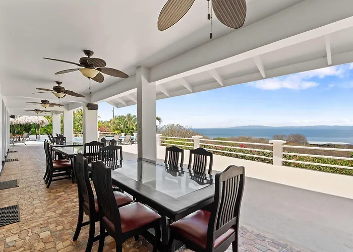 Villa Luxury Villa, Infinity Pool & Ocean Views
